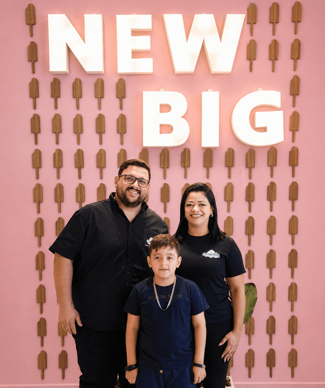 Criança com açaí New Big